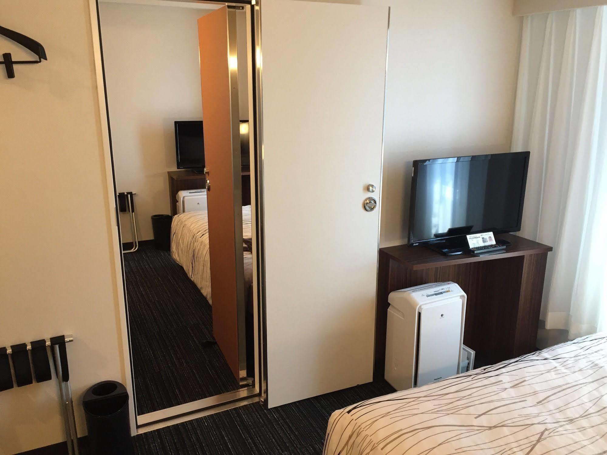 Fukui Manten Hotel Ekimae Bagian luar foto